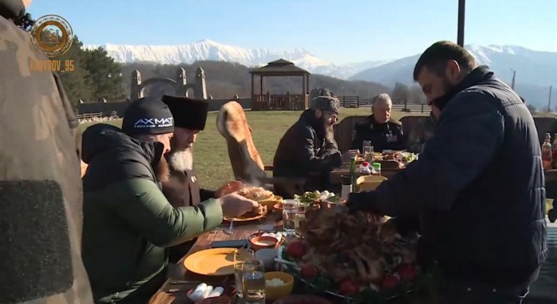 ЧЕЧНЯ. Рамзан Кадыров провел время с соратниками в горах
