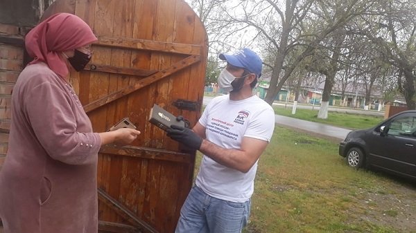 ЧЕЧНЯ. Волонтеры собрали более 500 книг для пенсионеров республики