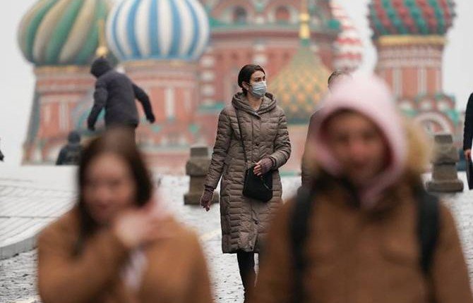Иностранцев не будут выдворять из России до 15 июня из-за коронавируса