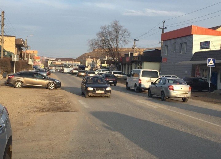 КЧР. В Карачаево-Черкесии продолжаются работы в рамках реализации национального проекта «Безопасные и качественные автомобильные дороги»