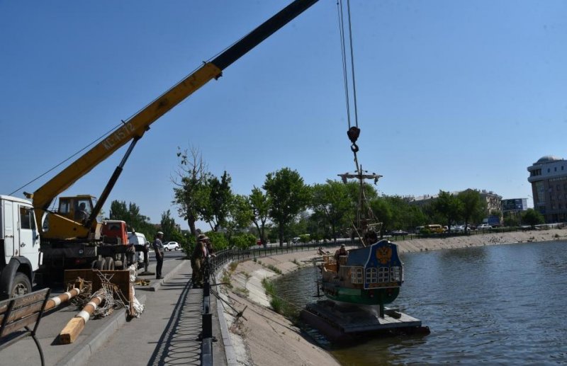 АСТРАХАНЬ. На Приволжский затон вернули копию «Орла»