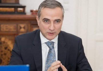 АЗЕРБАЙДЖАН. Фарид Шафиев: Пашинян сознательно идет на подрыв переговоров по Карабаху