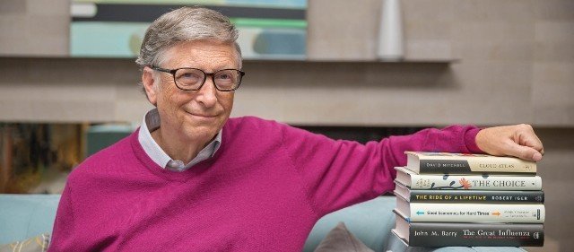 Билл Гейтс посоветовал 5 книг на лето