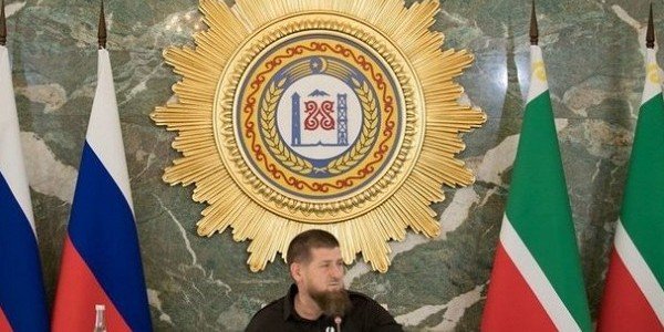 ЧЕЧНЯ.  Кадыров призвал задействованных в борьбе с коронавирусом работников отказаться от отпусков