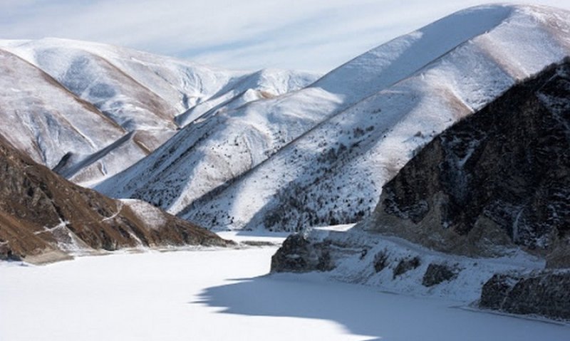 ЧЕЧНЯ. В горных районах Чеченской Республики выпал снег