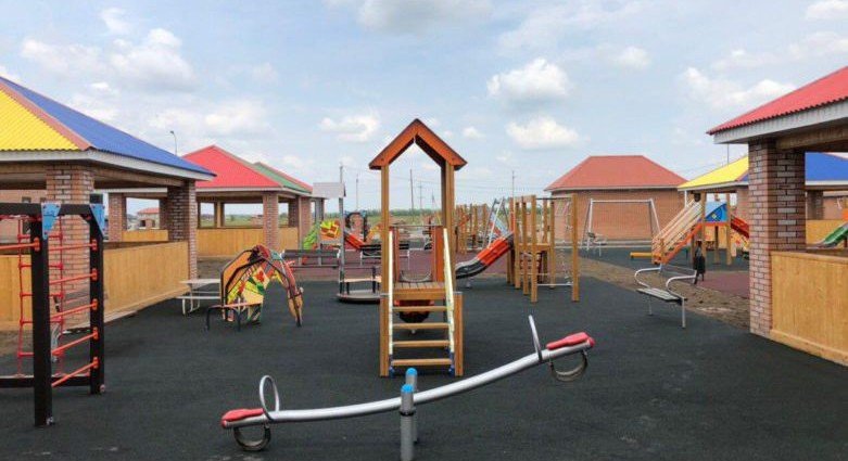 ЧЕЧНЯ. В Надтеречном районе продолжается строительство детского сада и поликлиники