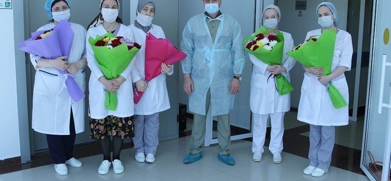 ЧЕЧНЯ. Волонтерский центр поздравил медицинских сестер с профессиональным праздником