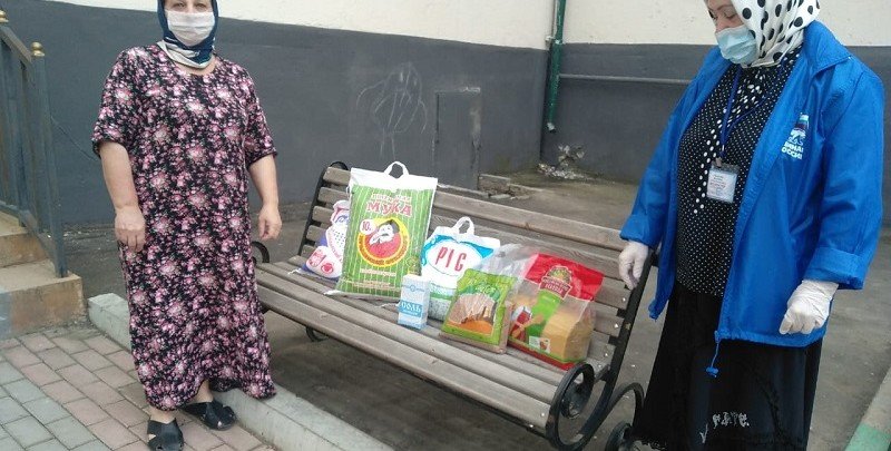 ЧЕЧНЯ. Волонтеры ЧР передали продукты семьям с онкобольными детьми