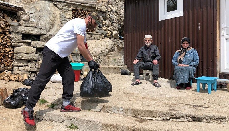 ЧЕЧНЯ. Волонтеры доставили продуктовые наборы жителям, находящимся на самоизоляции