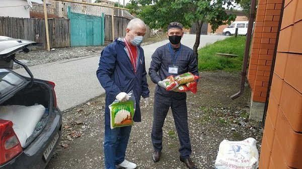 ЧЕЧНЯ. Волонтеры передали продукты семьям с онкобольными детьми
