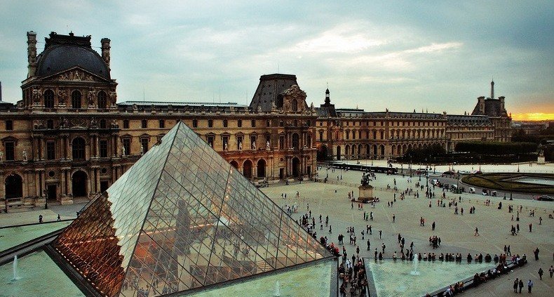 Лувр готовится принять первых посетителей с 6 июля