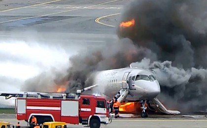 Сотни пилотов потребовали нового расследования катастрофы Superjet в Шереметьево