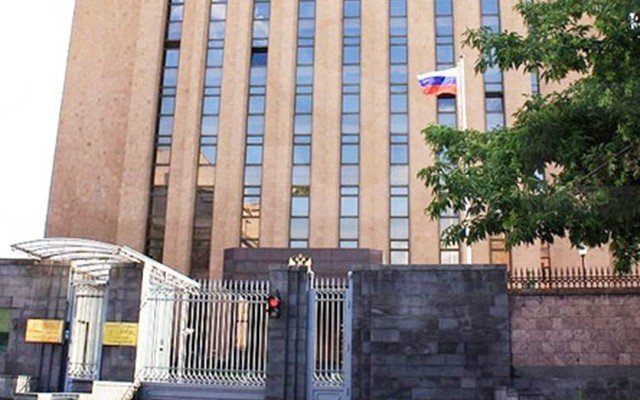 У граждан России есть возможность вылететь из Еревана: Посольство представило подробности о рейсе