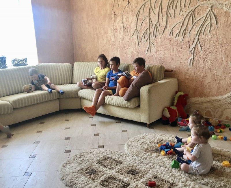 ВОЛГОГРАД. В Волгоградской области в условиях пандемии все больше детей берут в семьи
