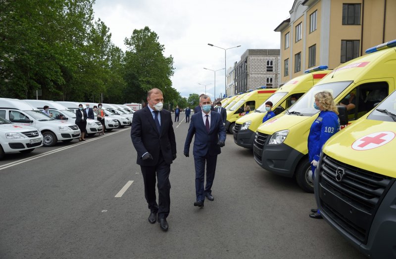 АДЫГЕЯ. Адыгея получила 11 реанимобилей для со встроенными аппаратами ИВЛ