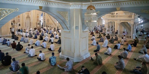 ЧЕЧНЯ.  Грозный выходит из режима самоизоляции
