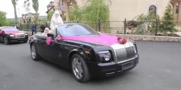 ЧЕЧНЯ.  Кадыров дал указание отбирать автомобили в свадебных кортежах