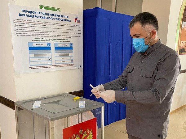ЧЕЧНЯ. Магомед Селимханов принял участие в голосовании по поправкам в Конституцию России