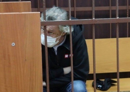 «Отмазываться не собираюсь»: актер Михаил Ефремов записал видеообращение по поводу устроенного им ДТП