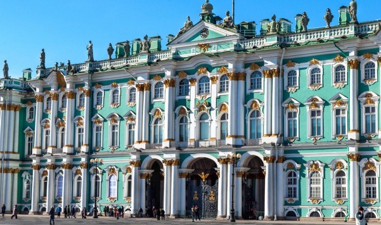 Пиотровский назвал примерные сроки открытия Эрмитажа для посетителей