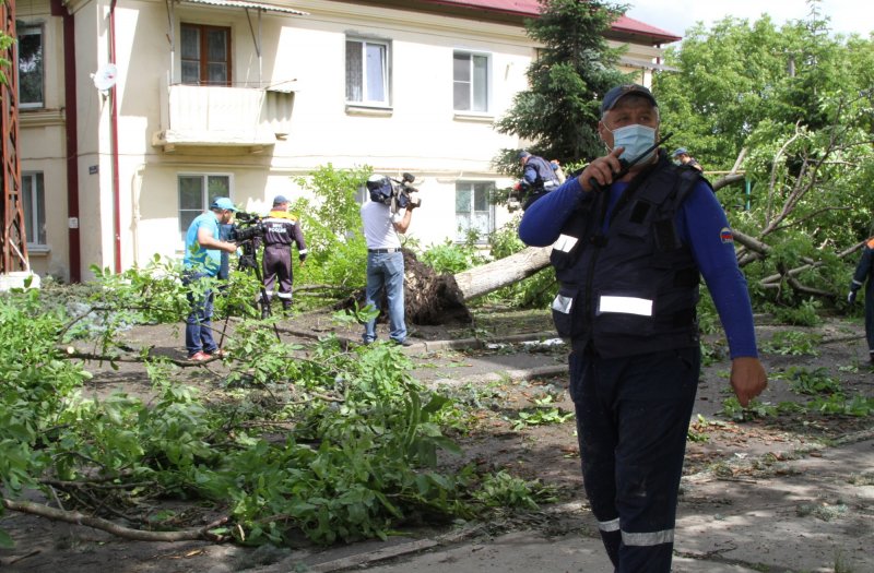 С. ОСЕТИЯ. В Северной Осетии устраняют последствия урагана