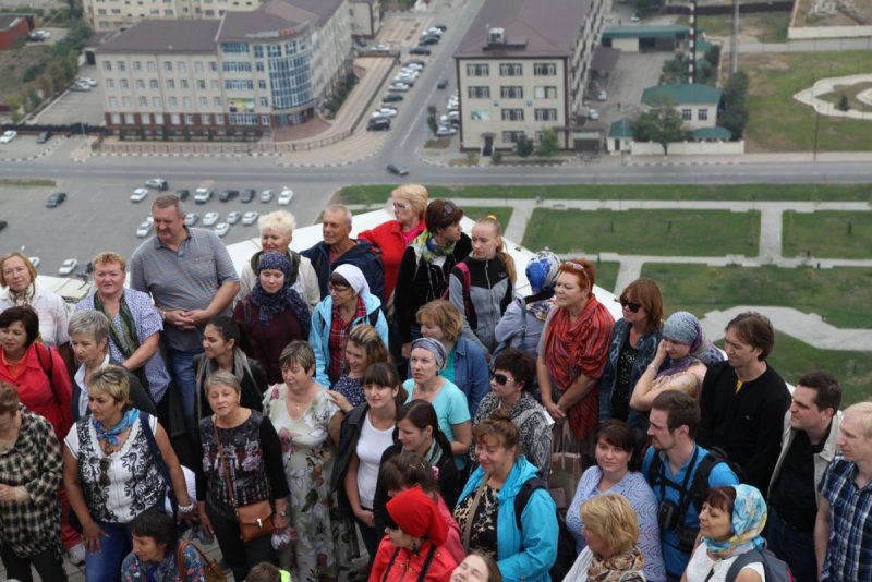 ЧЕЧНЯ.  Каждый день в Грозный приезжает большое количество туристов