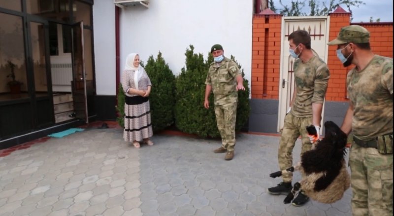ЧЕЧНЯ. Фонд Кадырова провел благотворительную акцию для семей погибших сотрудников
