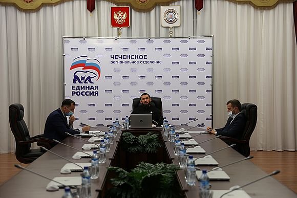 ЧЕЧНЯ.  М. Даудов принял участие в расширенном заседании Совета руководителей фракций «ЕР»