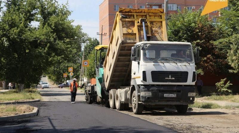 ЧЕЧНЯ.  Общественные контролеры проверили ход ремонтных работ на улице И.И. Бисултанова в Грозном