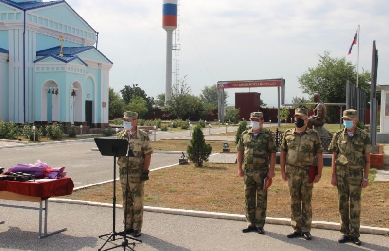 ЧЕЧНЯ. В ОГВ(с) поздравили военнослужащих подразделений связи с профессиональным праздником