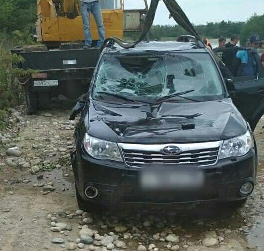КЧР. В Прикубанском районе водитель внедорожника допустил съезд автомашины в канал