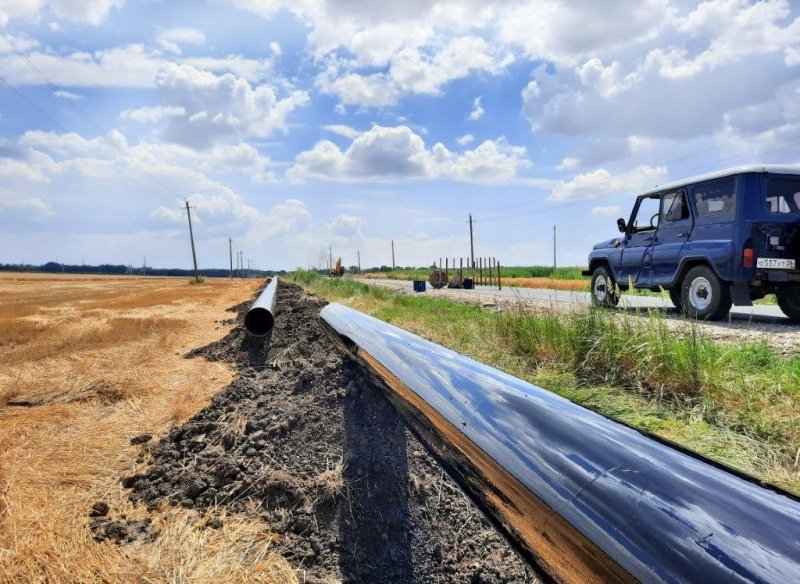 СТАВРОПОЛЬЕ. Почти три километра магистрального водовода меняют в Изобильненском округе