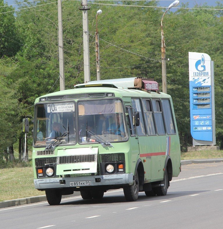 АДЫГЕЯ. Полиция напоминает школьникам и студентам о правилах безопасности в общественном транспорте