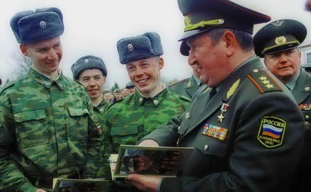 ЧЕЧНЯ. Портрет на фоне Чеченских войн. Окопный генерал Геннадий Трошев
