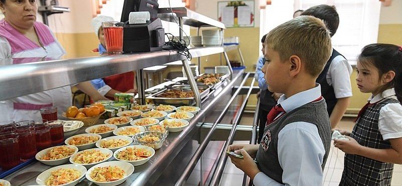 ЧЕЧНЯ. В ЧР на питание учеников начальной школы выделят 652 млн рублей