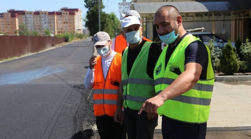 ЧЕЧНЯ.  В Грозном общественники проверили качество работ по дорожному нацпроекту