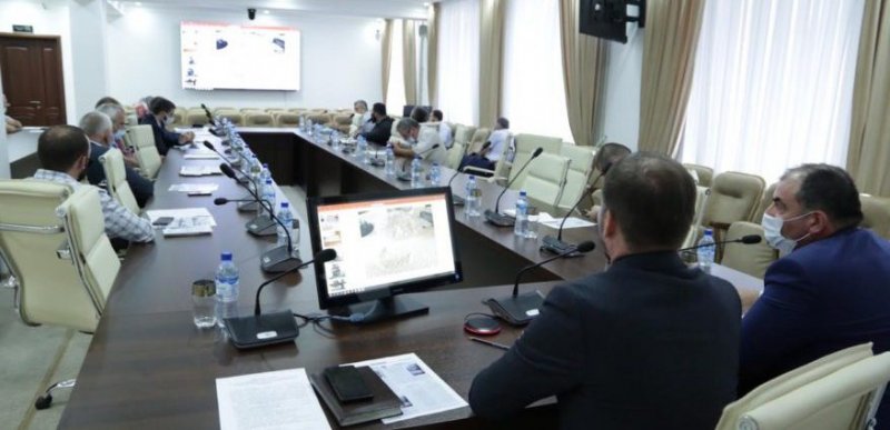 ЧЕЧНЯ. В министерстве провели презентацию строительной продукции, производимой НАО ИСТ «Казбек»
