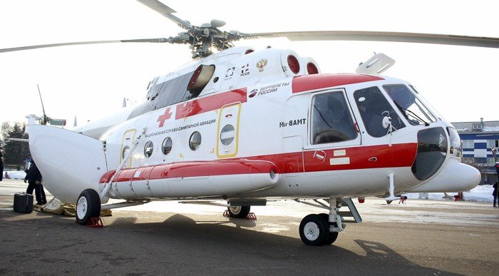 ЧЕЧНЯ. Вертолет санитарнои авиации ЧР доставил первого пациента