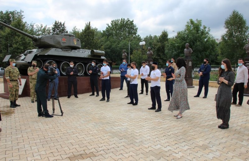 ЧЕЧНЯ. Военнослужащие ОГВ (сил) на Северном Кавказе приняли участие в мероприятиях, посвященных Дню воинской славы России