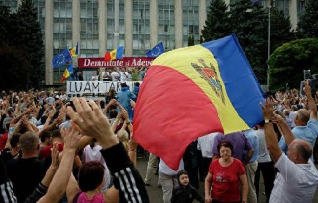 Эксперт не исключил "майдана" в Молдавии после президентских выборов