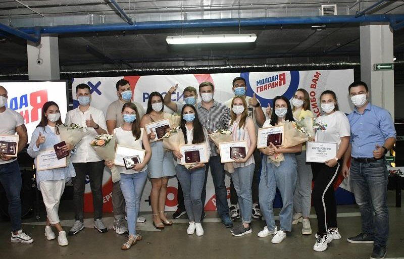КРАСНОДАР. В Краснодаре наградили студентов-медиков и волонтеров, работавших с больными коронавирусом