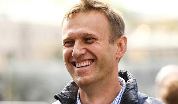 СМИ: Навальный поправится, но несколько месяцев не сможет работать
