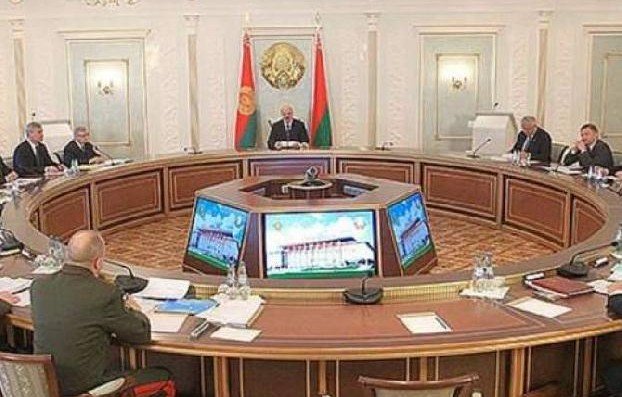 Совет безопасности Белоруссии принял постановление о мерах по стабилизации обстановки