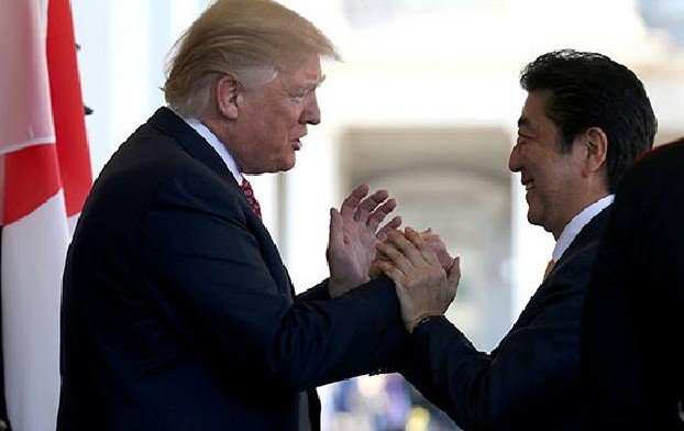 Трамп заявил, что огорчен уходом Абэ с поста премьера Японии