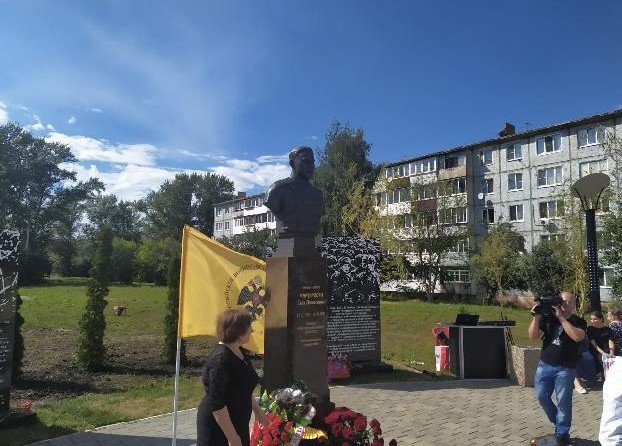 В России состоялось открытие мемориала генерал-майору Гайку Мартиросяну (ФОТО)