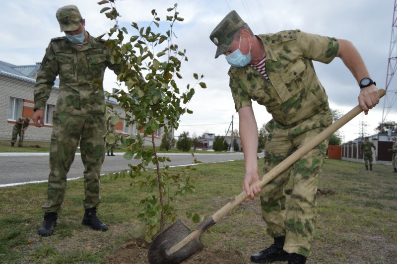 ЧЕЧНЯ.В ЧР росгвардейцы артиллерийского полка присоединились к Всероссийской акции «ЛЕС ПОБЕДЫ»