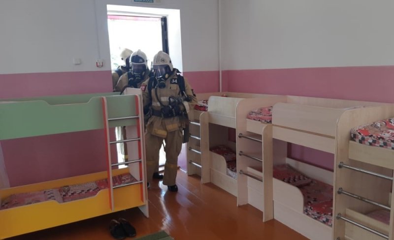 ЧЕЧНЯ. Чеченские пожарные провели тактическое занятие в детском саду