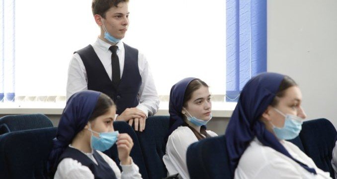 ЧЕЧНЯ. Чеченских школьников ориентируют на педагогические профессии