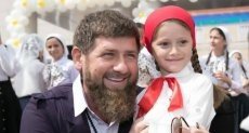 ЧЕЧНЯ.  Кадыров поздравил школьников с Днем знаний