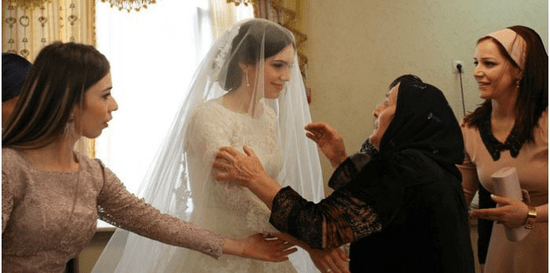 ЧЕЧНЯ. Как должна себя вести невеста после свадьбы на Кавказе?